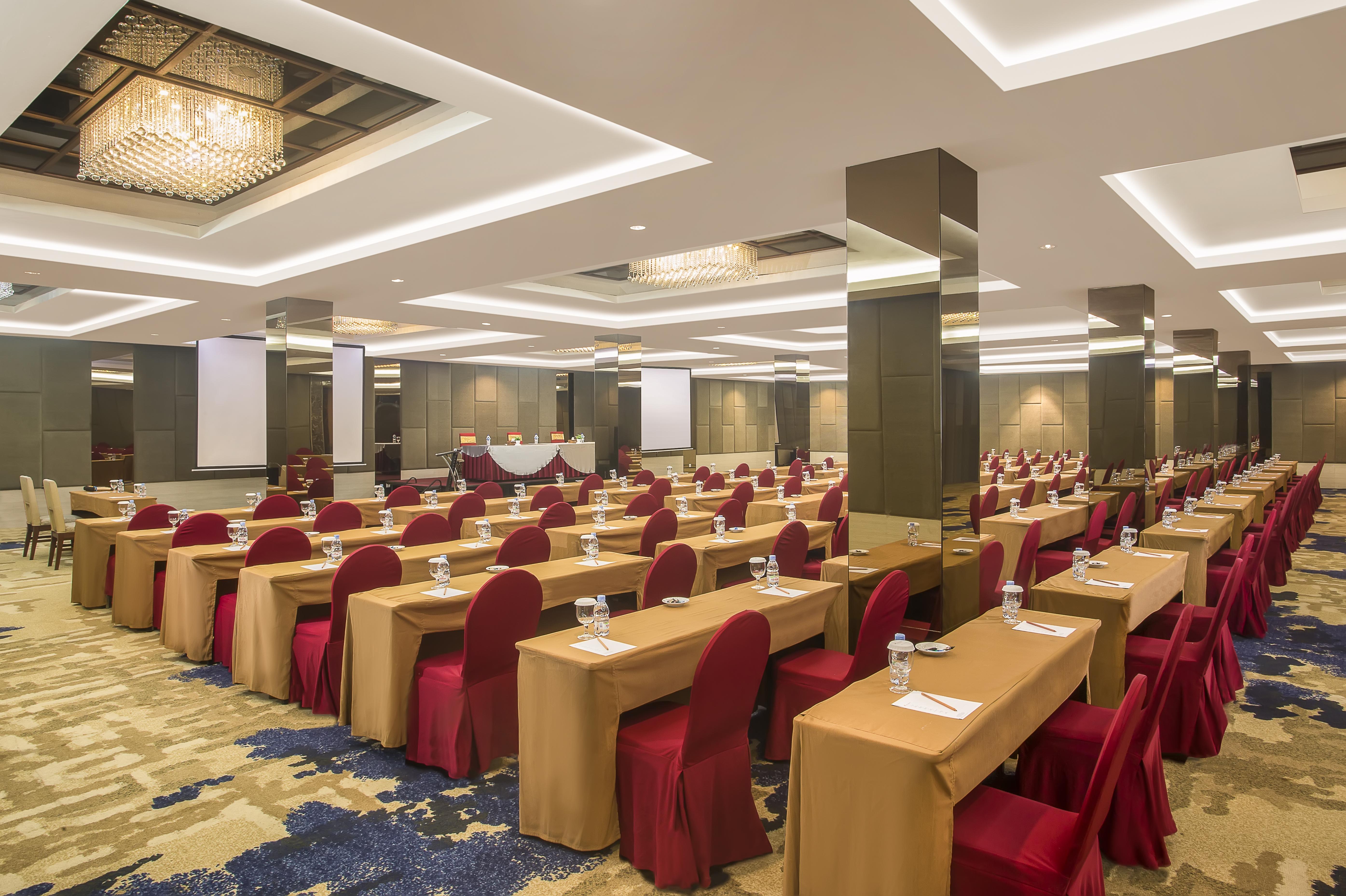 Swiss-Belhotel Manokwari Bagian luar foto