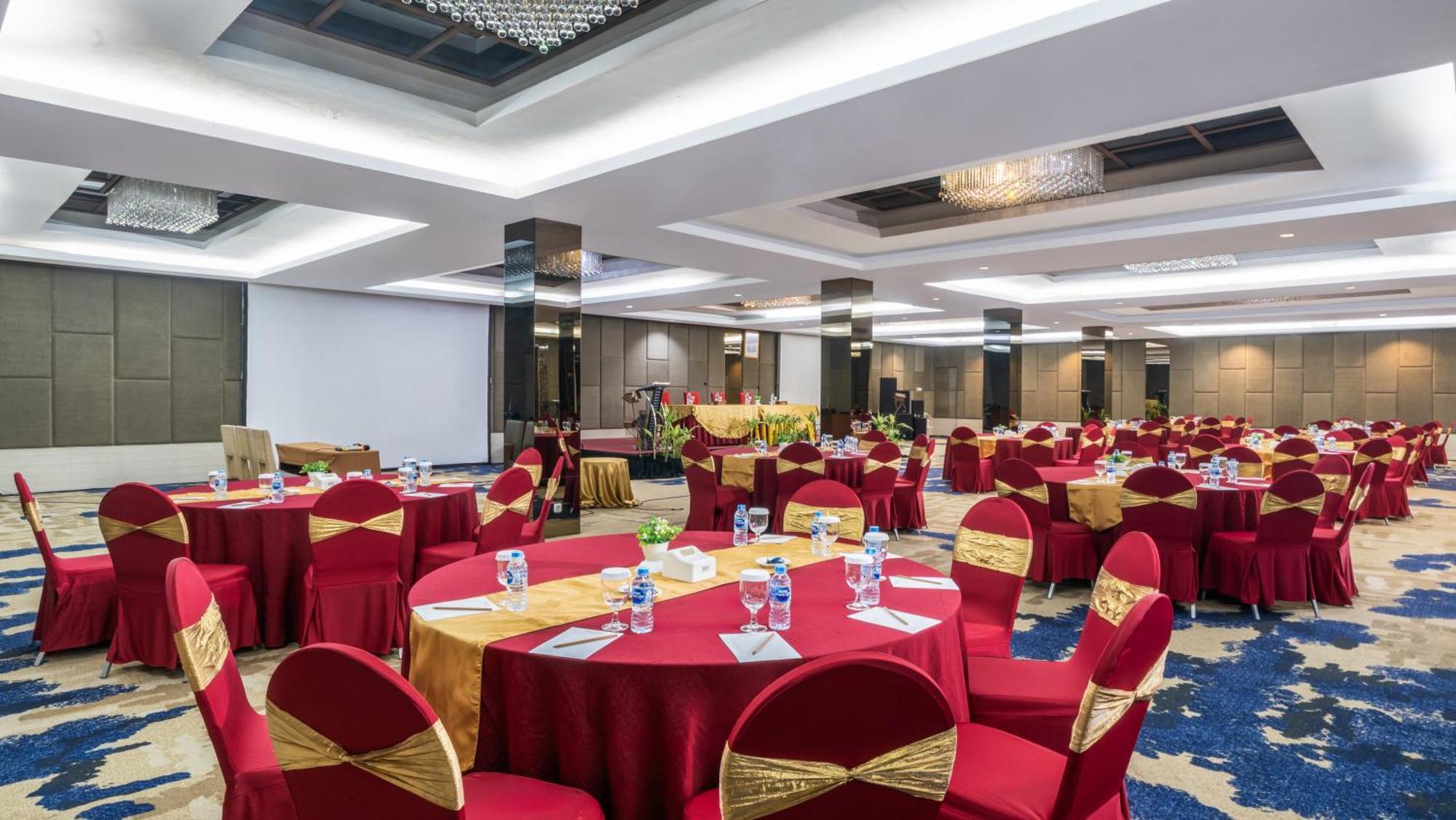 Swiss-Belhotel Manokwari Bagian luar foto