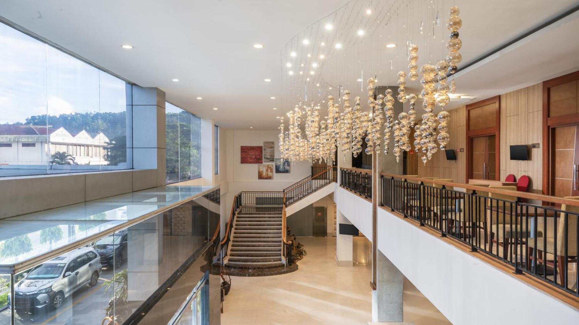 Swiss-Belhotel Manokwari Bagian luar foto