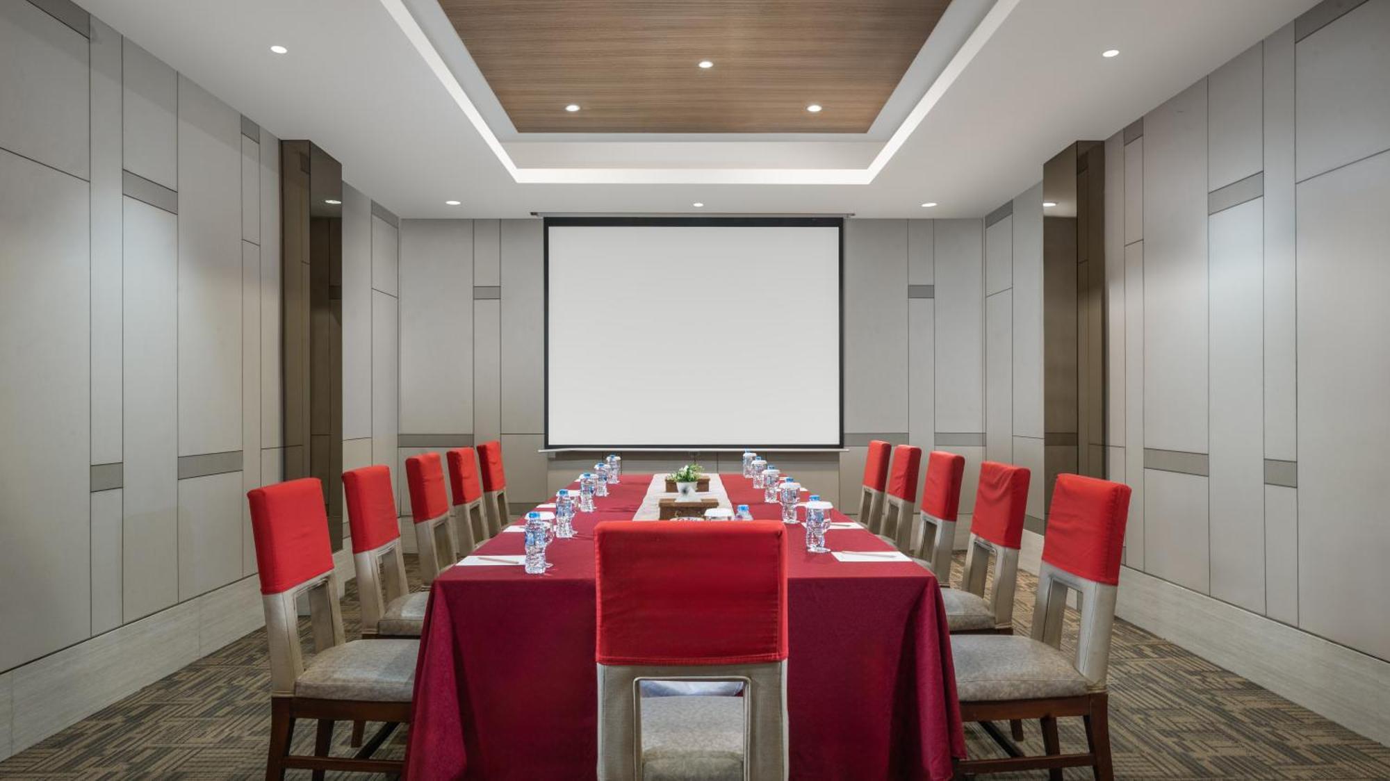 Swiss-Belhotel Manokwari Bagian luar foto